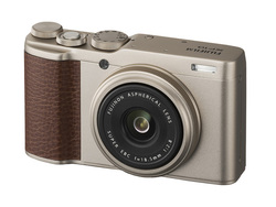 FUJIFILM XF10